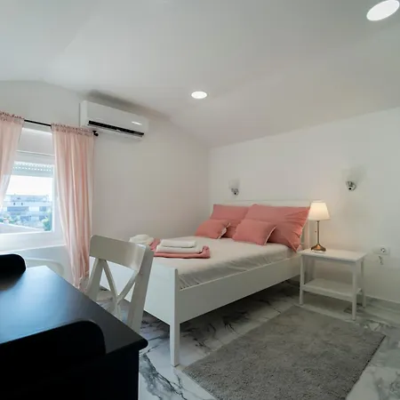 Blue Eden In Old Town Private Penthouse *