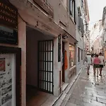 Blue Eden In Old Town Private Penthouse