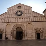 Blue Eden In Old Town Private Penthouse * Zara