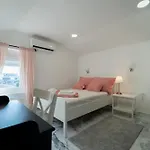 Blue Eden In Old Town Private Penthouse *