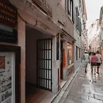 Blue Eden In Old Town Private Penthouse