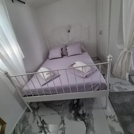 Blue Eden In Old Town Private Penthouse Zadar