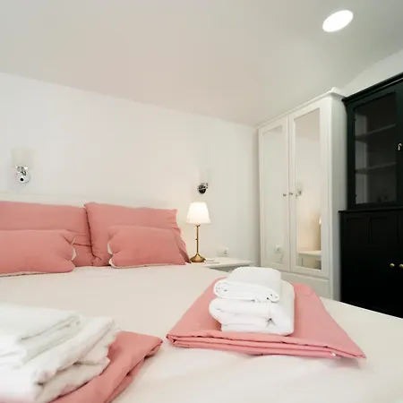 Blue Eden In Old Town Private Penthouse Apartment *