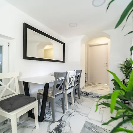 Apartment Blue Eden In Old Town Private Penthouse