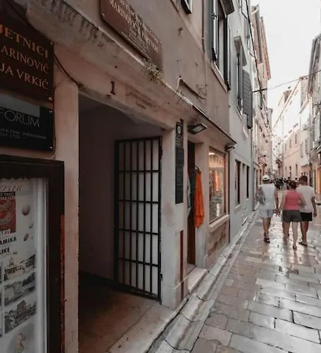 Blue Eden In Old Town Private Penthouse