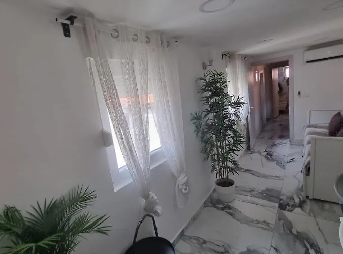 Appartement Blue Eden In Old Town Private Penthouse