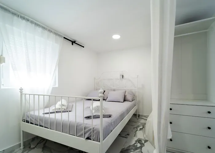 Blue Eden In Old Town Private Penthouse Apartment