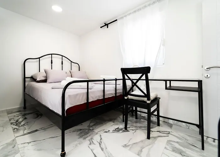 Blue Eden In Old Town Private Penthouse Apartment *