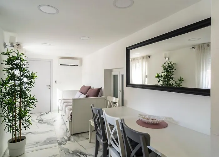 Blue Eden In Old Town Private Penthouse *